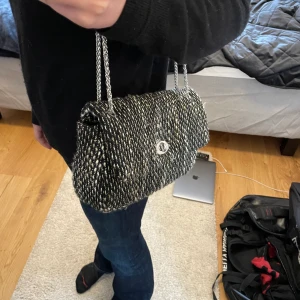 Väska - Säljer min jättefina väska från Becksöndergaard!! Knappt använd, nyskick💗 Leverans ingår i pris!