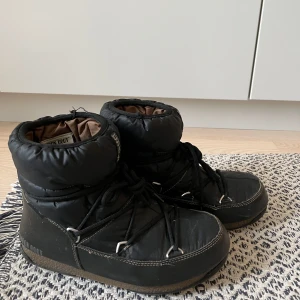 Moonboots - Strl 38! Fina i använt skick!