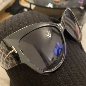 Solglasögon  - Solglasögon tomford