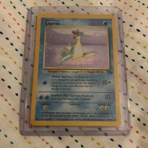 Lapras holofoil 10/62 Fossil - Pokémon kort - Skick enligt bilder. Föreslå rimligt pris.