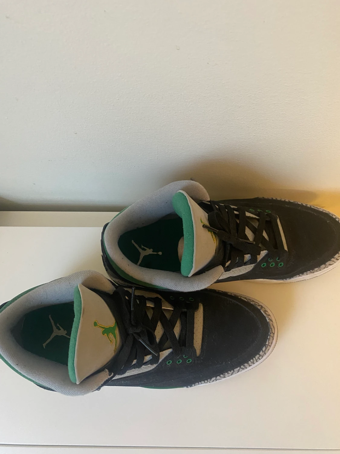 Jordan 3 Retro Pine Green - 90