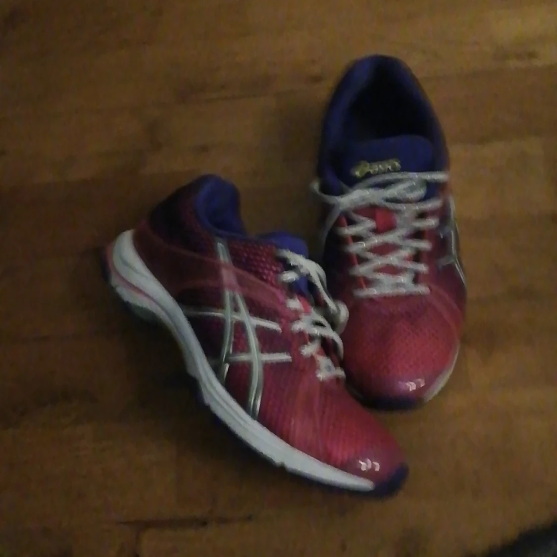 Asics AYAMI KENSEI Strl: 6 motsvarar Strl: 37 - 90