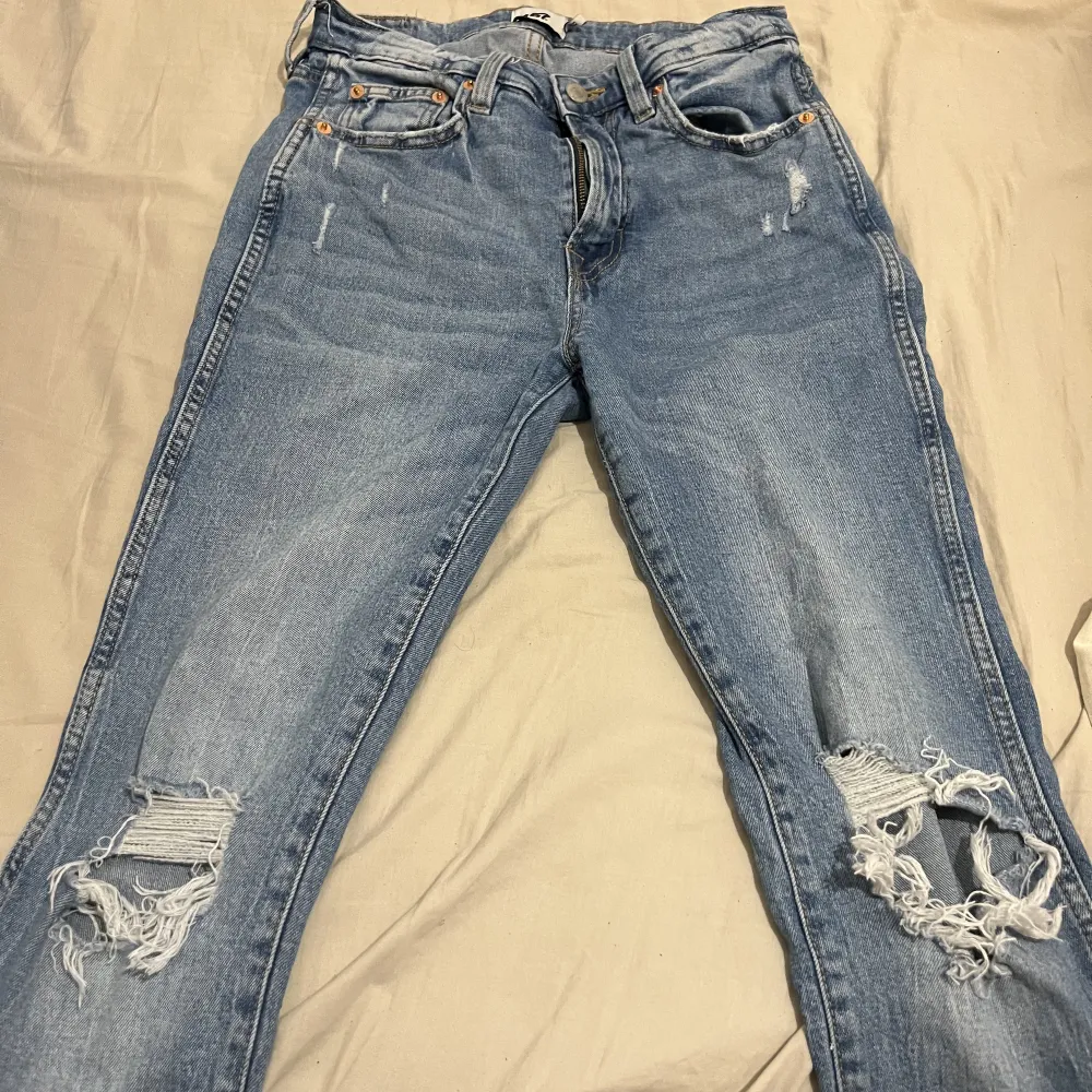 Jeans från lager 157 storlek M. Skinny leg byxor använda endast en gång. . Jeans & Byxor.