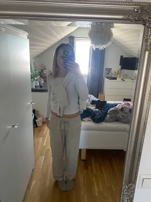 Chelsea linnebyxor  - Jättefina oanvända Chelsea linnebyxor 💕 säljes då jag har köpt nya! Pris kan diskuteras vid snabb affär