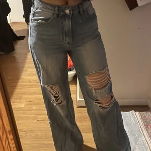 Jättefina jeans - Passar mig nästan perfekt som 167cm lång då jag prefererar lite längre modell❤️✨