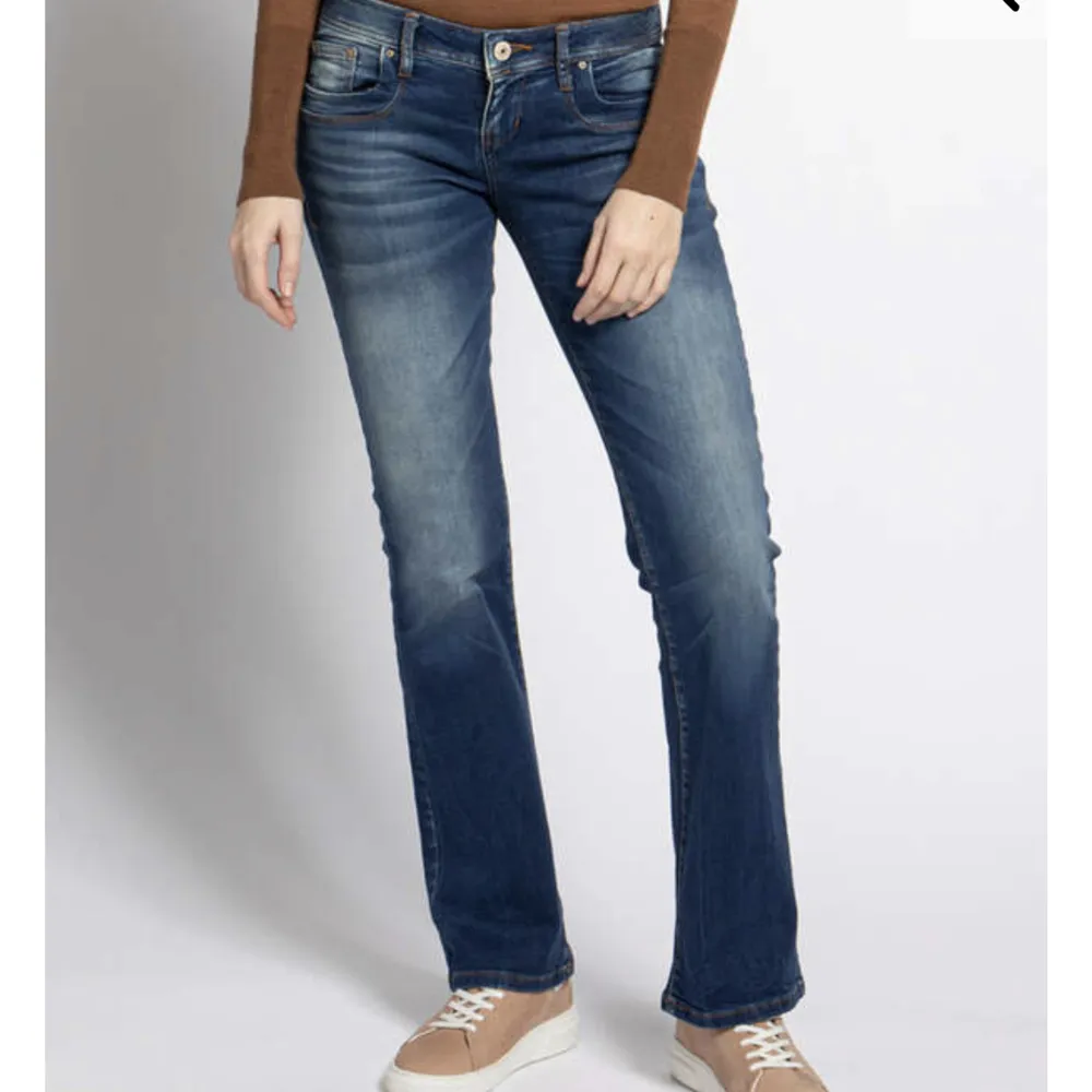Funderar på att sälja mina ltb jeans. Dom passar mig som vanligtvis har storlek s/m i jeans. . Jeans & Byxor.