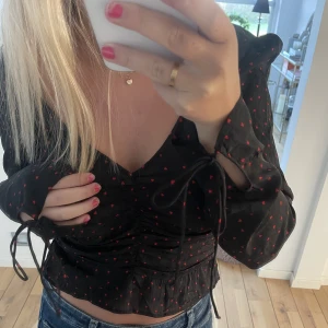 topp - söt festtopp med hjärtan ❤️