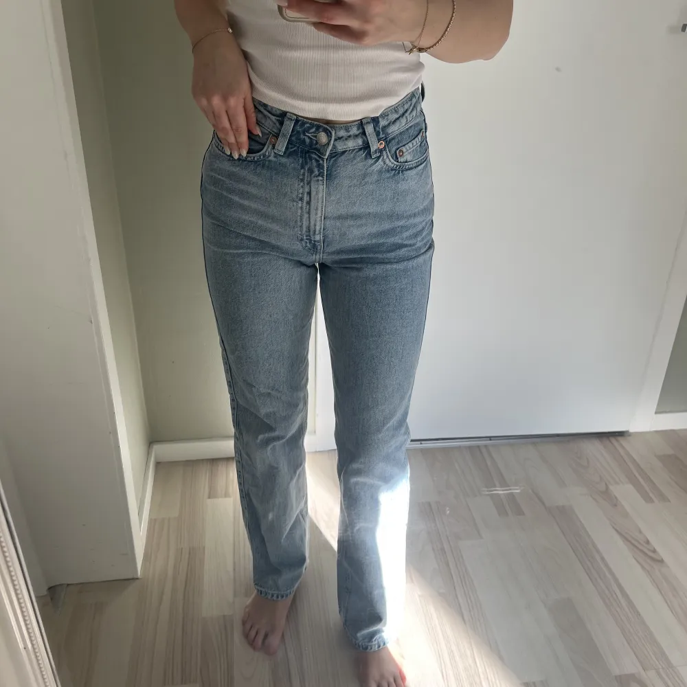 Ett par jeans från weekday. Super fint skick. Jeans & Byxor.