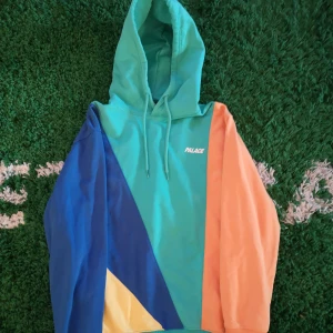 Palace hoodie - Palace multicolor hoodie i Small Cond 9/10 