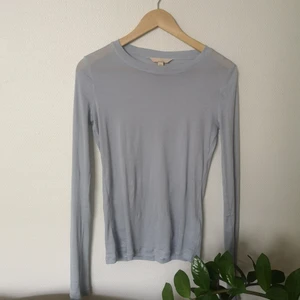 Ljusblå baströja från H&M trend  - Oanvänd supermjuk baströja från H&M trend. 