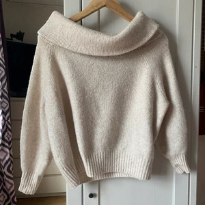 Tröja  - Jätte fin tröja det är perfekt på vintern . 