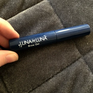 genomskinlig brow gel! - super fin oanvänd genomskinlig brow gel!