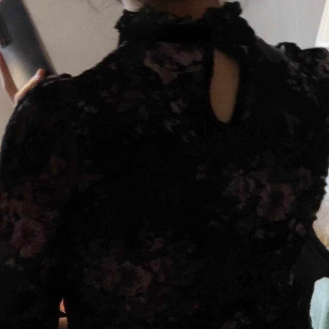 Svart spets tröja med detaljer, Size S - 90