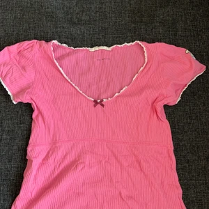 Drop needle top  - Säljer denna rosa drop needle top från Odd Molly. Storlek M. Möts upp eller står du som köpare för frakten. 