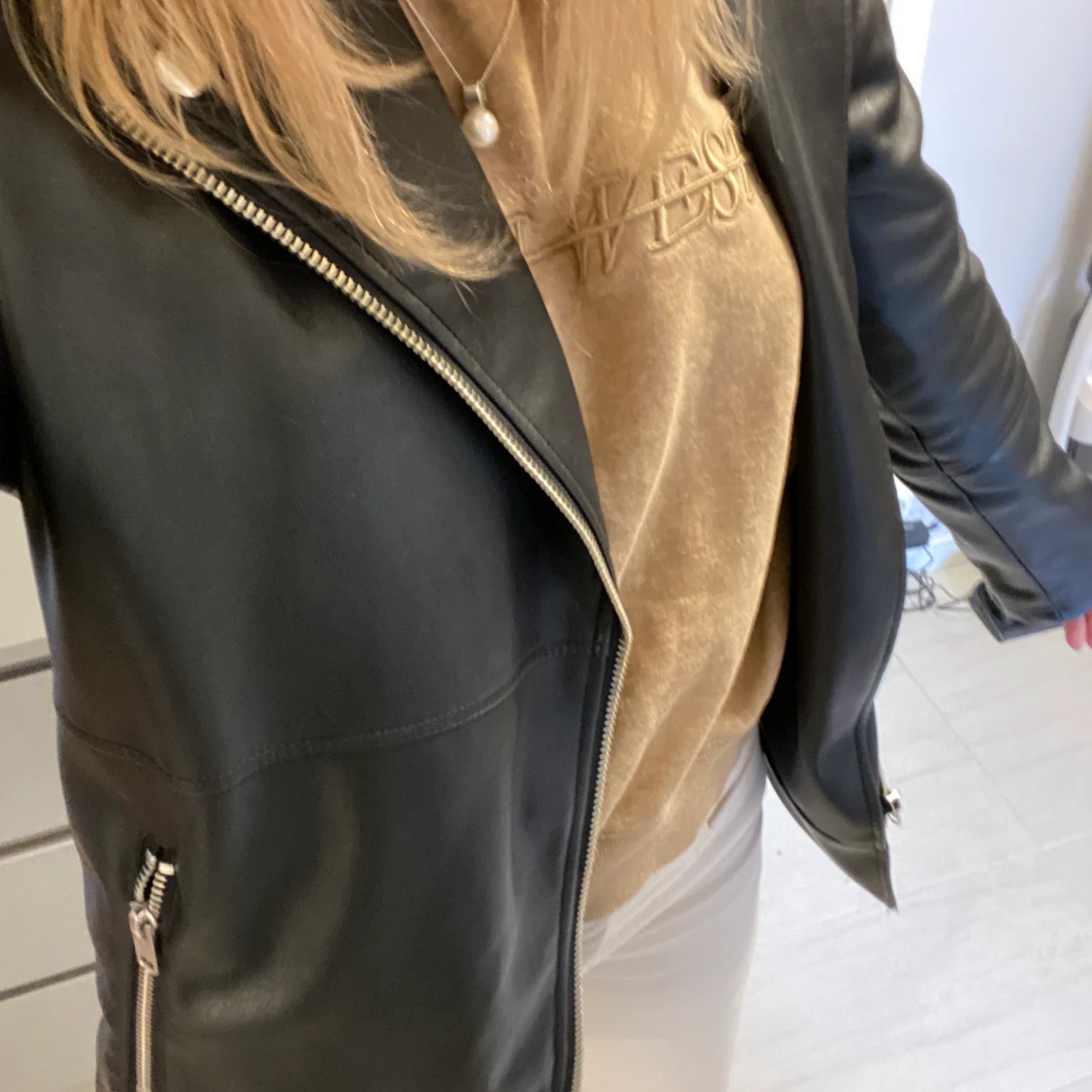 Skinnjacka Monki - 90