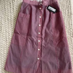 Wood Wood Hazel cotton silk skirt Material: bomull, silke  Skick: aldrig använd