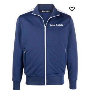 Palm angel  - Säljer denna fina Palm angel i mörkblå överdel, helt ny med tags och äkthetsbevis   Storlek S Hör av er vid intresse 