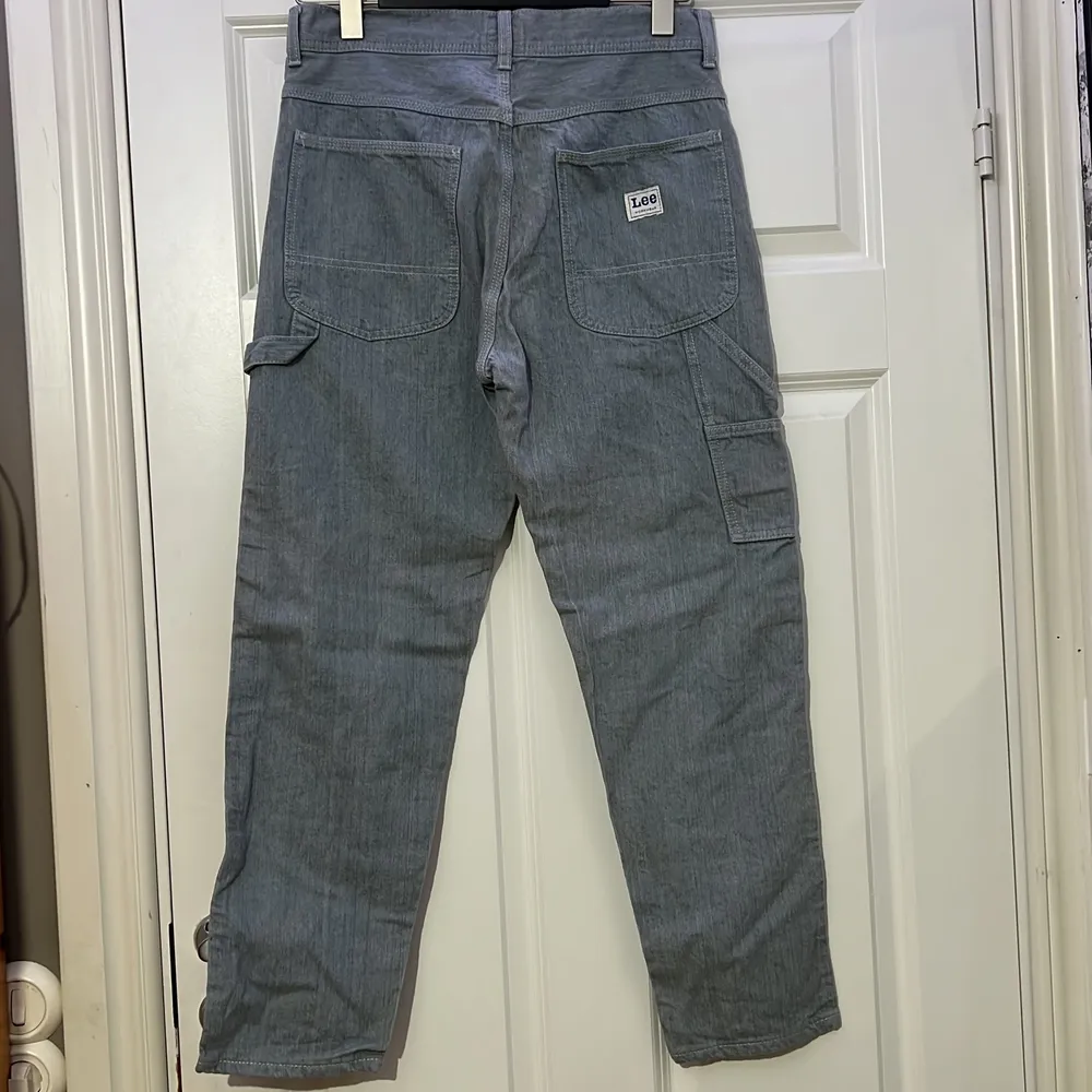 Köptes för 2 år sedan men har aldrig använts. Strolek: W30 / L32.. Jeans & Byxor.
