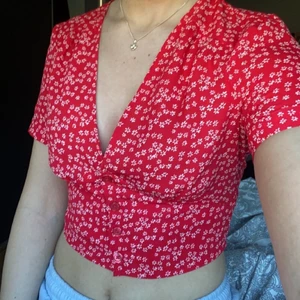 Topp - Super söt topp som är köpt från NA-KD för länge sedan.