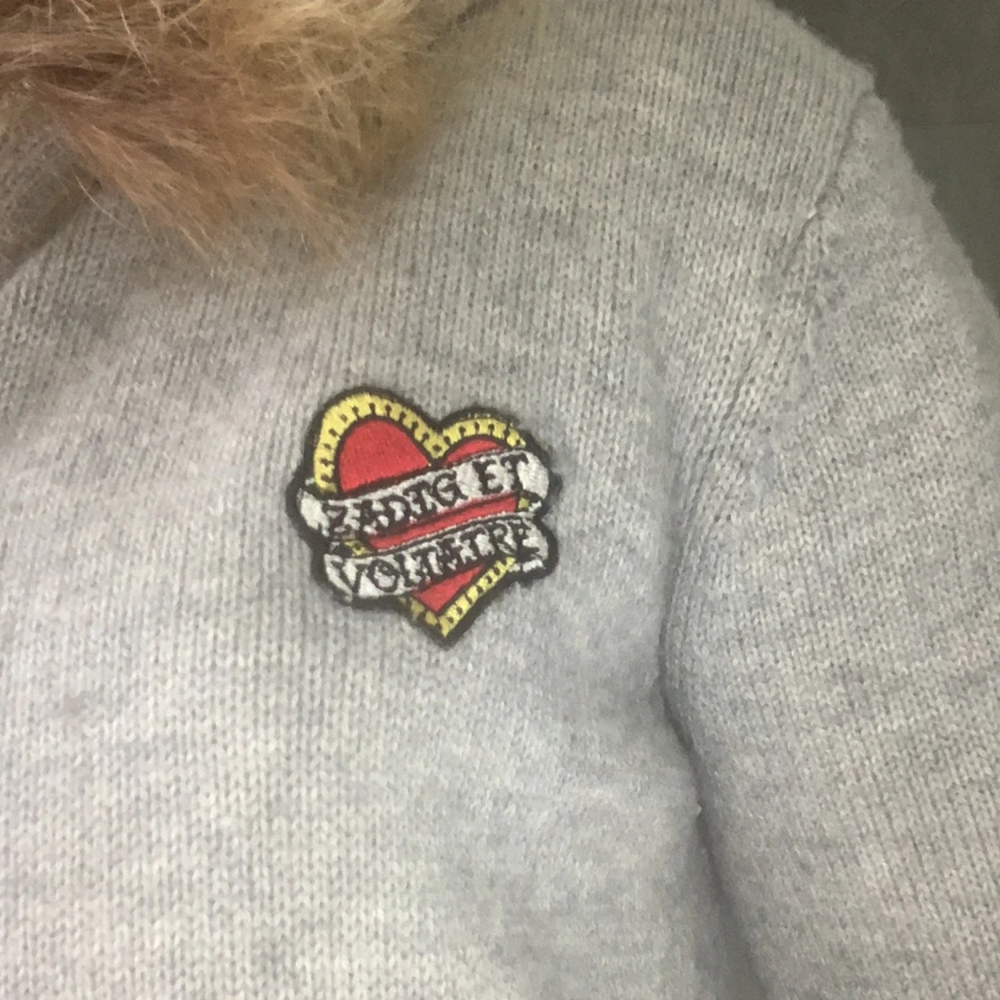 TRYCK IT PÅ KÖP DIREKT Säljer nu denna Zadig tröjan i stl 14år-s - 90