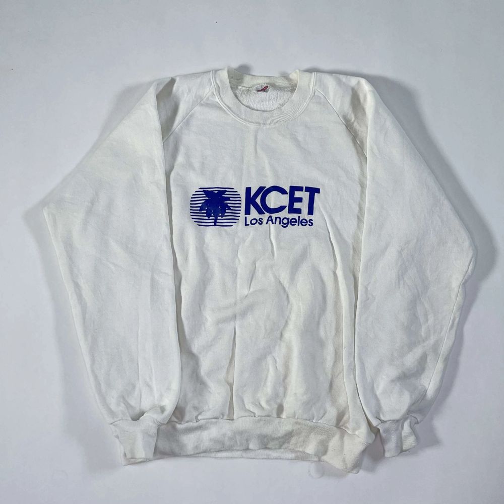 Vit KCET sweatshirt  Skick: 10/10✅. Tröjor & Koftor.