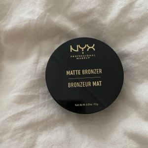 Nyx bronzer  - Helt ny bronzer från nyx. 
