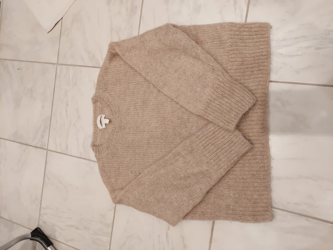 Beige stickad tröja  - 90