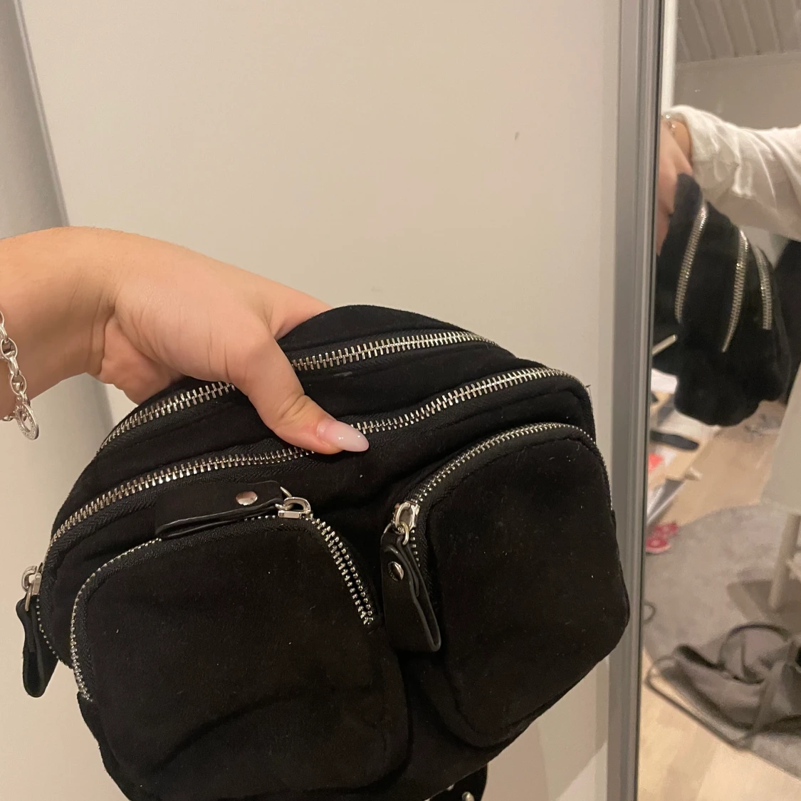 Svart axelväska - 91
