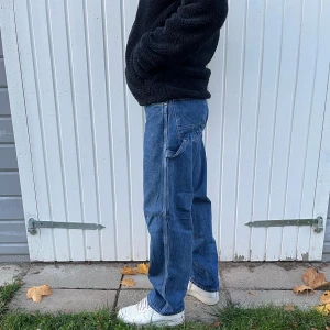 Dickies jeans - Passthepast.shop Vi säljer jeans av hög kvalite för endast 349kr. För att köpa något så går man in på passthepast.shop