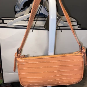 Ginatricot - Nyskick 