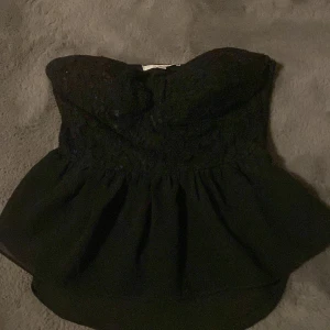 Topp  - Jätte fin topp som knappt är använd ca 3 gånger 