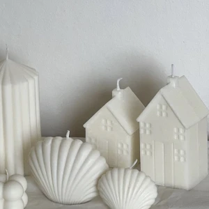 Småhus  - 99kr/st gjorda av stearin 