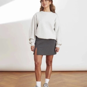 Must have mini skirt  - Säljer min must have mini skirt från Djerf! Använd vid ett tillfälle!! Storlek XS