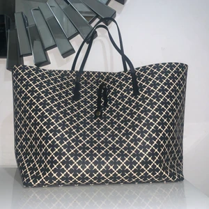 malene birger väska - Jättebra skick, köpt från NK,  nypris 3200kr.