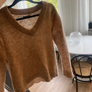 Mohair tröja - Så snygg mohair tröja från soaked in luxury!! Står storlek M men jag skulle säga att det är en S