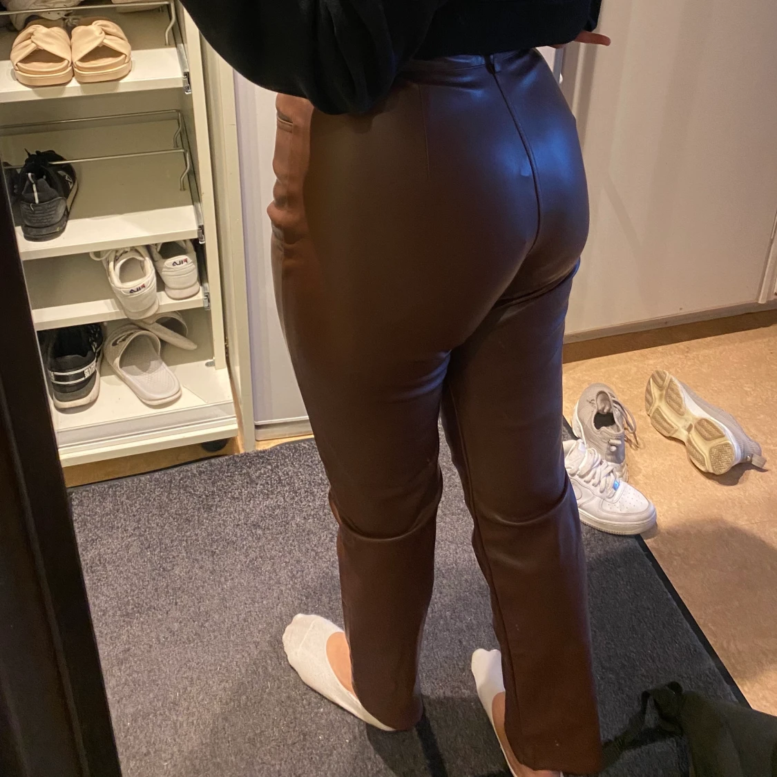 Oanvända bruna Skinnbyxor  - 90