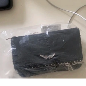 Zadig väska  - Zadig väska 1500kr Lilla modellen Köpt för ett år sen 