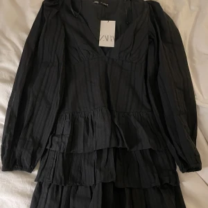 Zara klänning - Slutsåld zara klänning (helt ny med lapp kvar) 💞