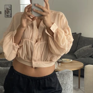 Blus från bikbok  - Blus, aldrig använd, 