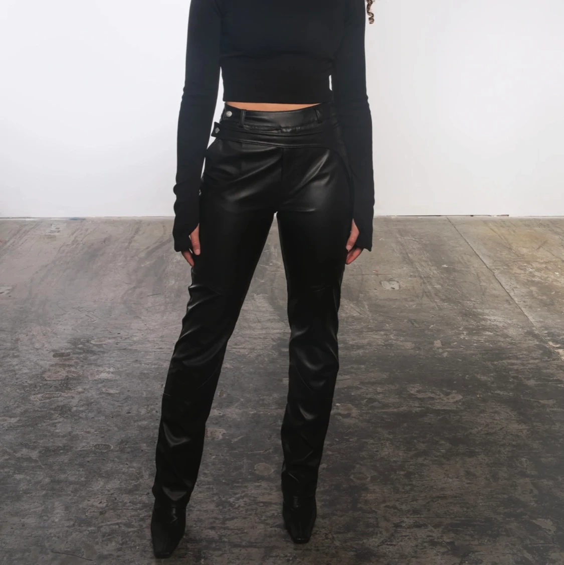 Oanvända a-dsgn skinbyxor