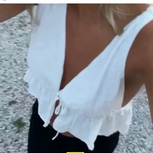 Linne - Lånad bild! Köpte detta så himla fina linne på plick men tyvärr var det lite för litet på mig. Storlek S och är ifrån BIK BOK