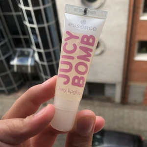 Juicy bomb - Jag har helt enkelt för många juicy bombs. Jag har aldrig öppnat den