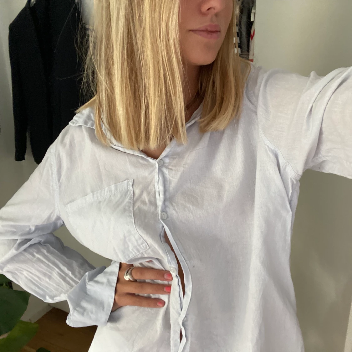 Ljusblå skjorta  - 91