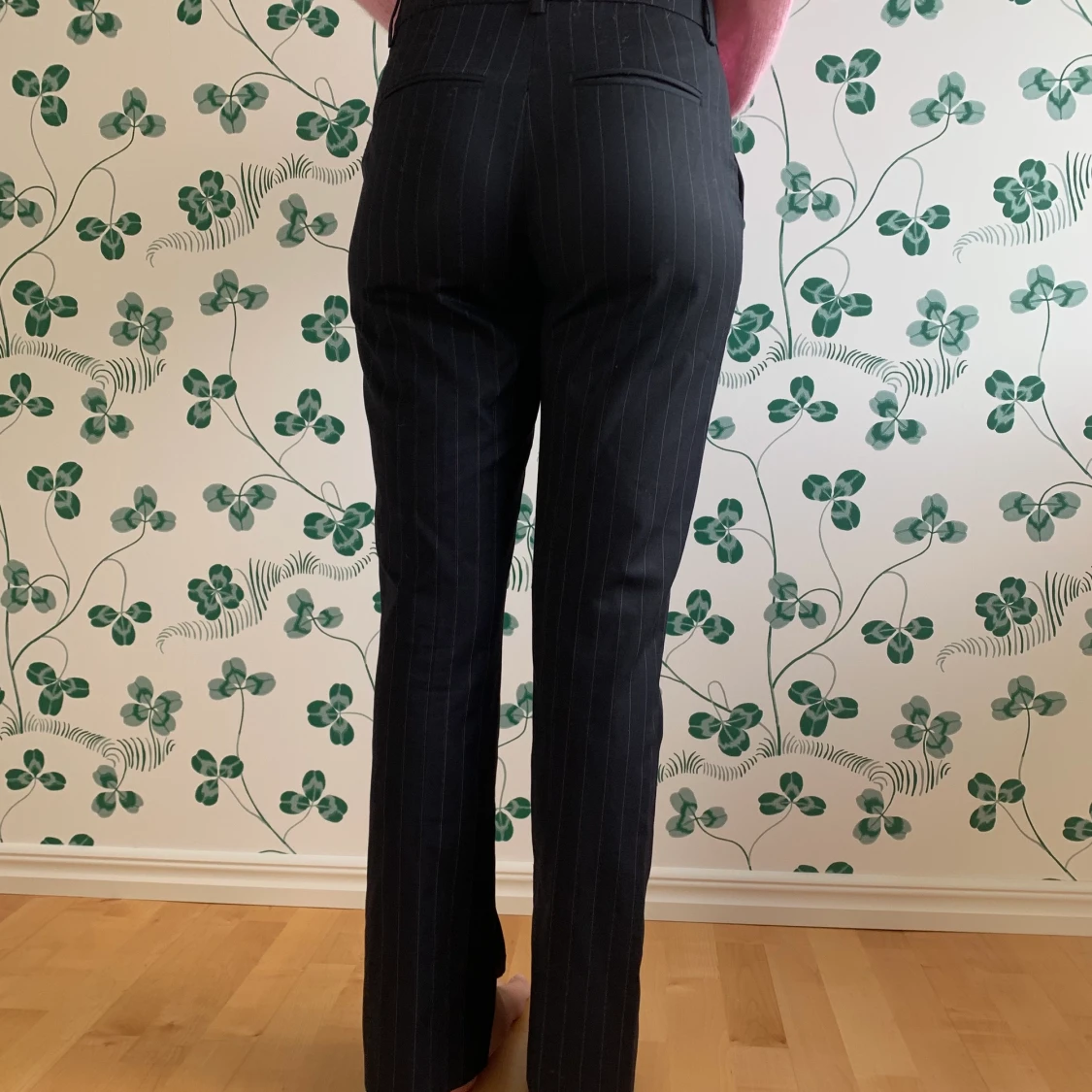 Kostymbyxa leveteroom - 90