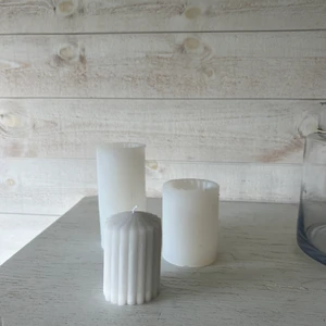 Ljusformar - Formar att göra egna ljus i, köpte för 99kr/st säljer båda för 100kr. Ljusen blir som ljuset jämte  