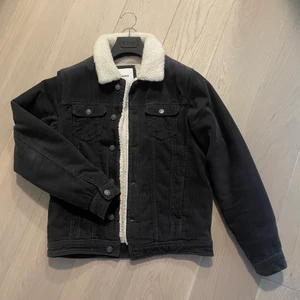 Pull & Bear Manchester/Teddy jacka - Som ny. 