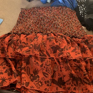 Zara kjol -  säljer min jättefina kjol ifrån Zara helt oanvänd och inga defekter superfin nu till hösten 