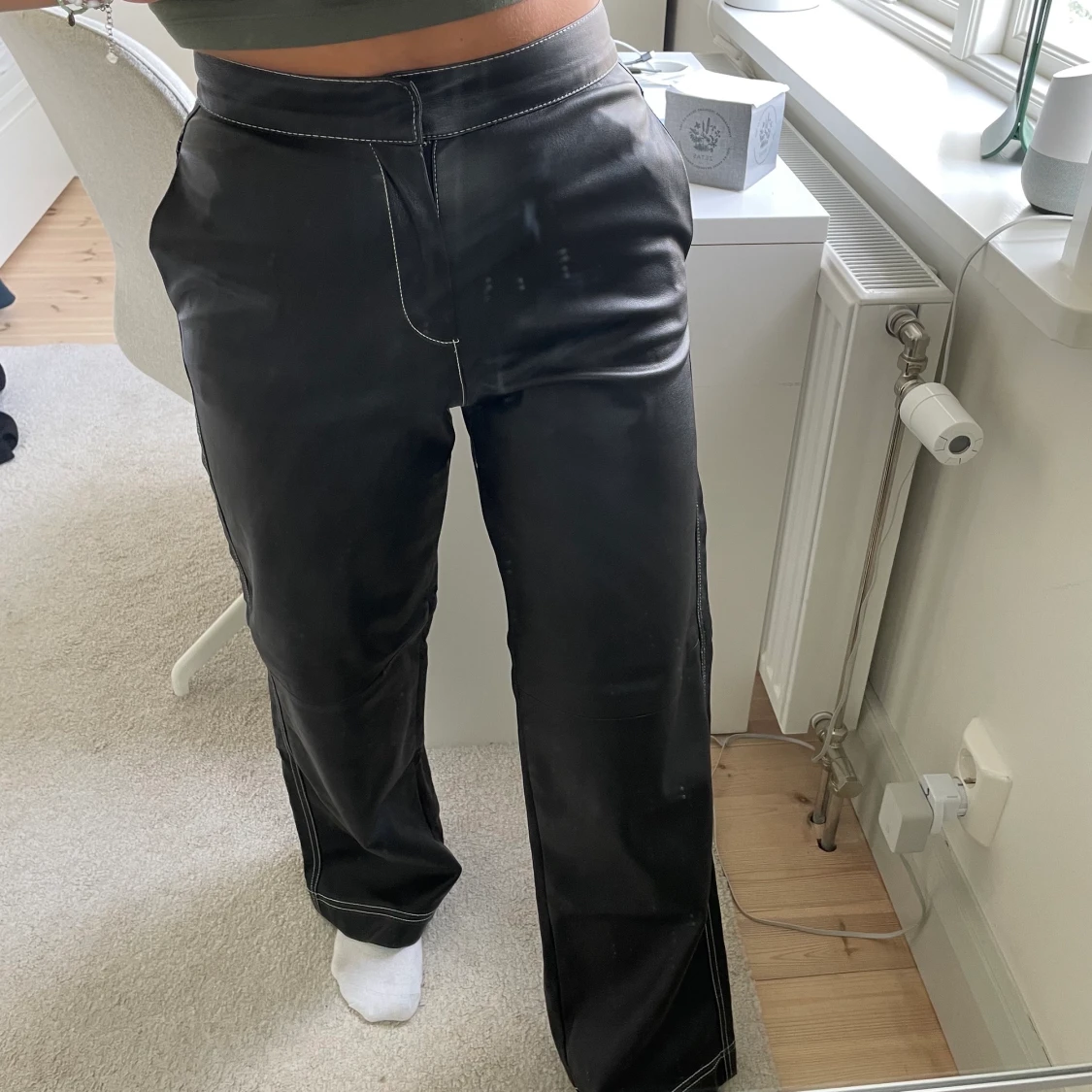 Skinnbyxor med vita sömmar från Zara - 90