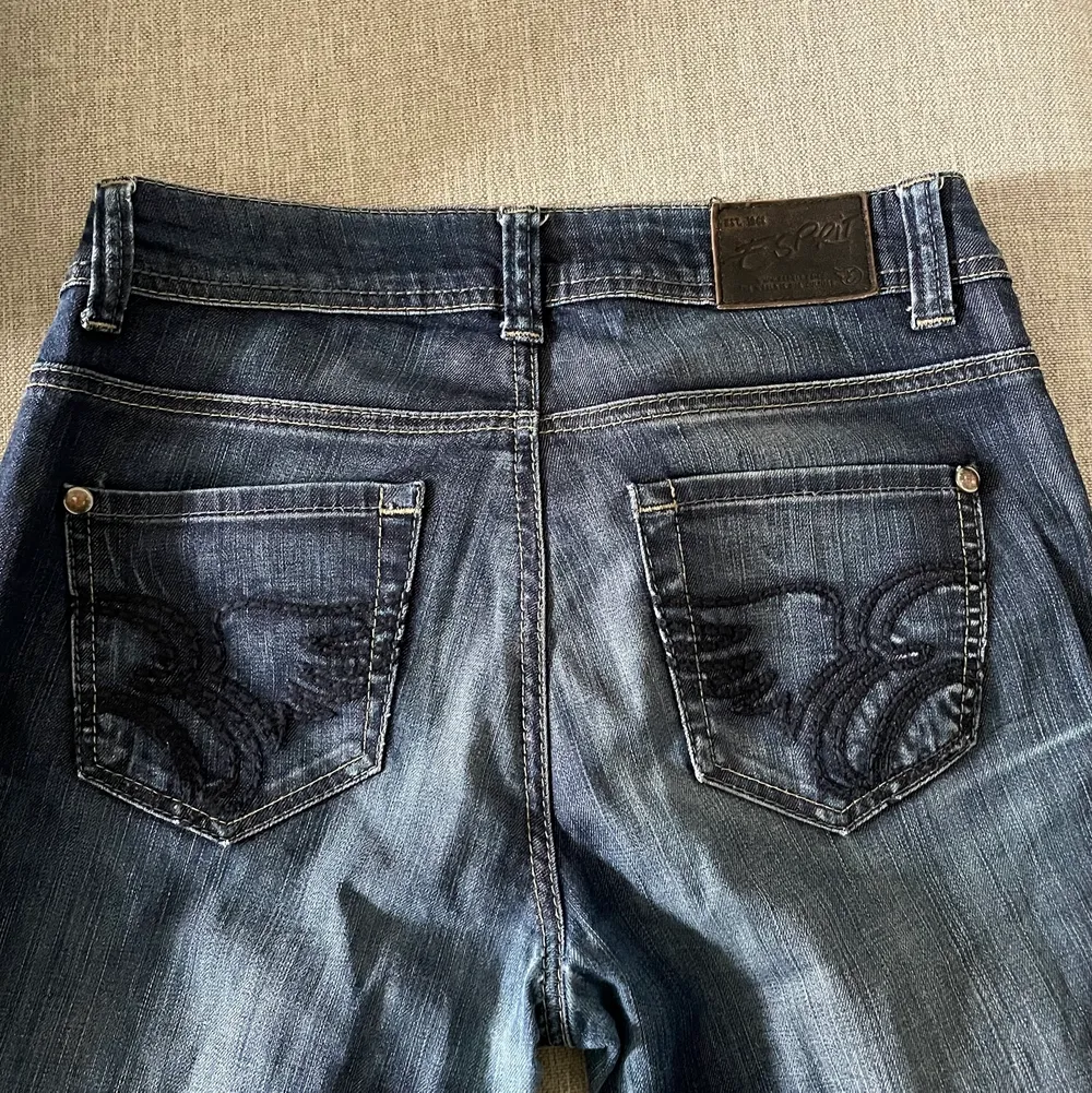 Super fina esprit jeans som inte kommer till användning bra skick💓 . Jeans & Byxor.