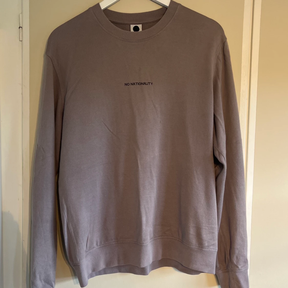 No nationality long sleeve